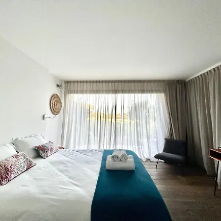 Les Lofts De Sainte-lucie-de-porto-vecchio * סנט-לוסידה פורטו-וקיו